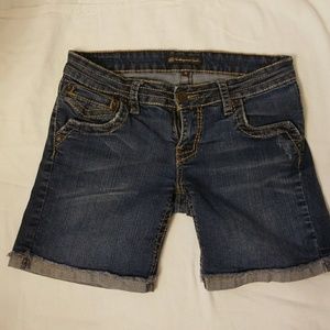 UGS  Brumuda jean shorts